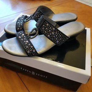 Karen Scott's Eanna sandals black size 8.5 with shiny studs and ring hardware